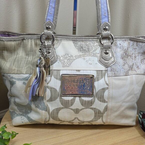 Coach Poppy Patchwork Tote and Wallet - Picture 3 of 16
